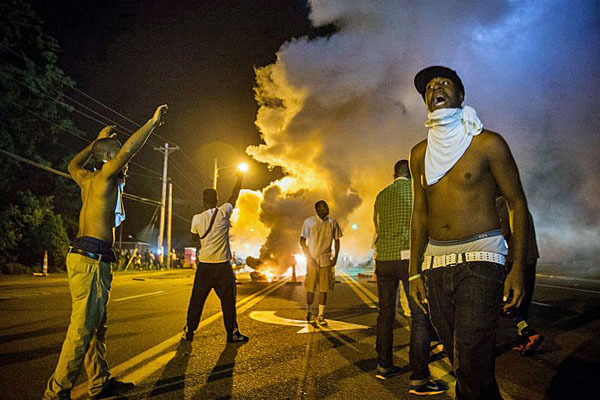 Photo of Leftists Using Ferguson to Wage Race War